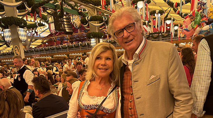 Marianne und Michael Hartl2024 im Schottenhamel Ferstzelt (©Foto:Martin Schmitz)